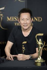 “เปิดเส้นทางชีวิต ณวัฒน์ อิสรไกรศีล จากพิธีกรสู่ผู้นำแห่งเวทีนางงามไทย”